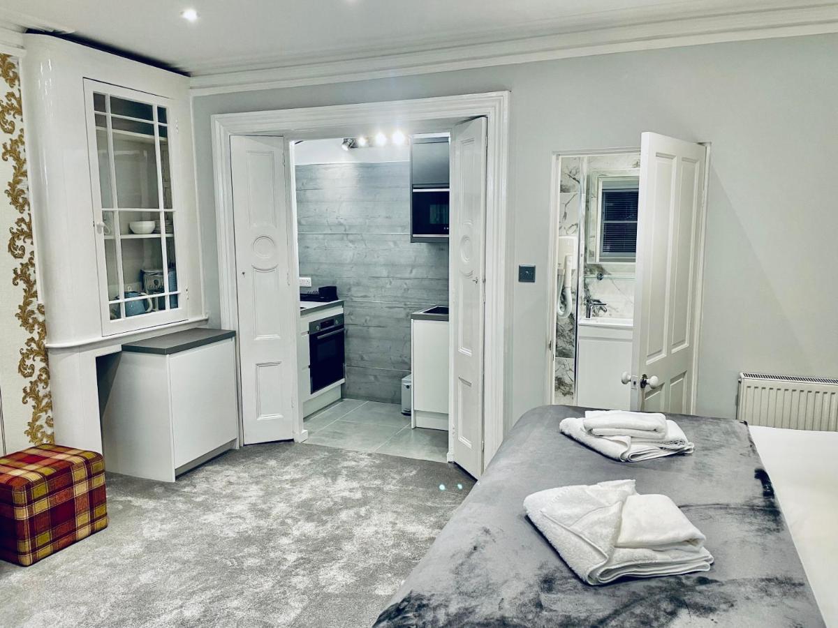 Deluxe Studios With Spa Included Portsmouth Luaran gambar