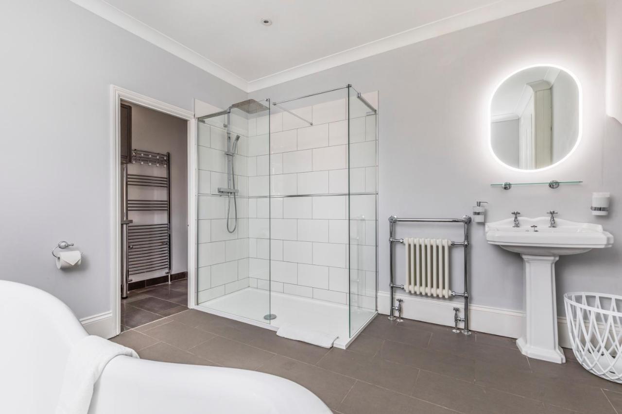 Deluxe Studios With Spa Included Portsmouth Luaran gambar