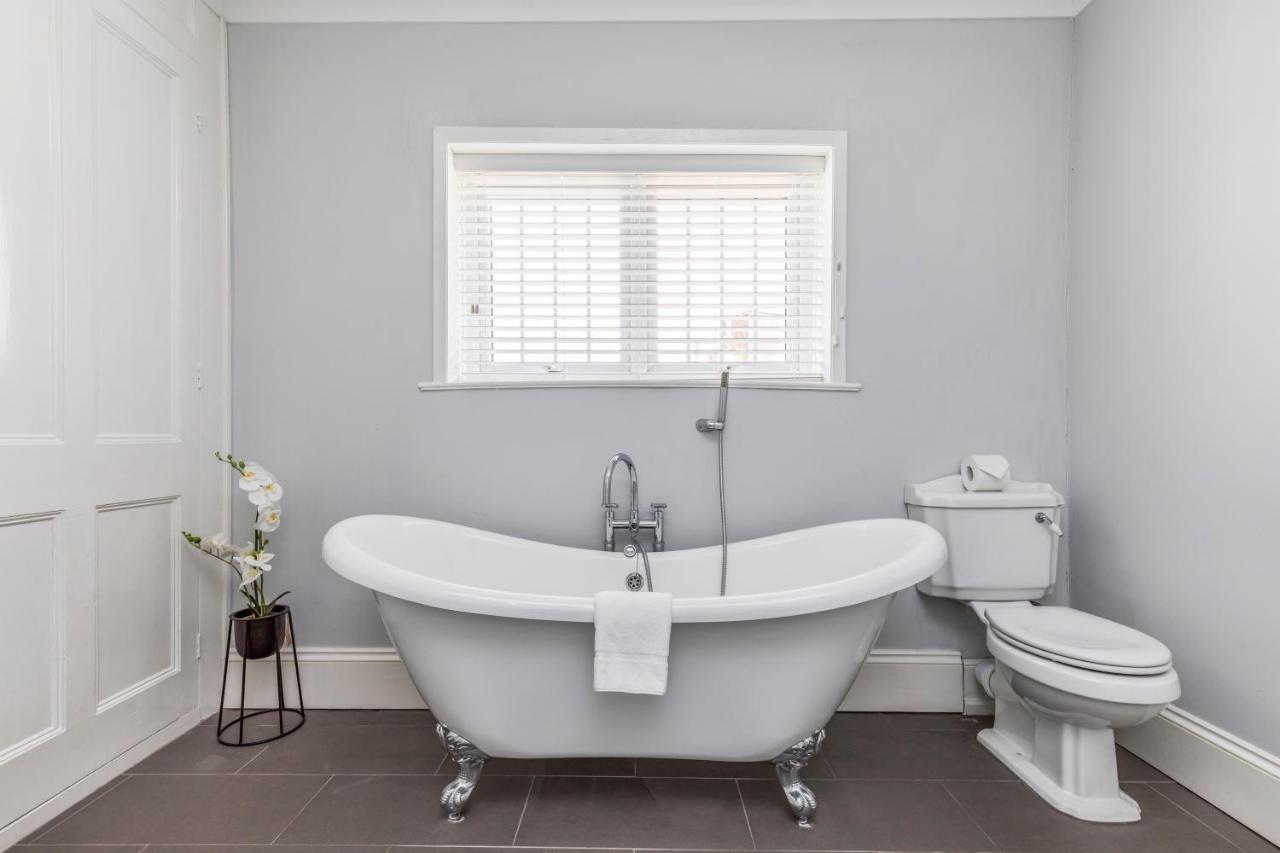 Deluxe Studios With Spa Included Portsmouth Luaran gambar